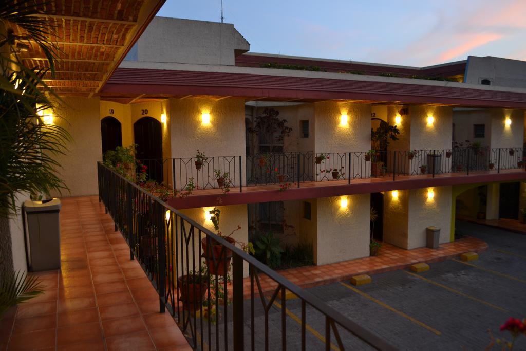 Hotel Villa Del Sol Expo Guadalajara Exterior foto